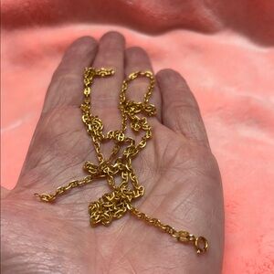 10kt Italian Gold 30” Marine Link chain. 
Can be worn long or as a double chain